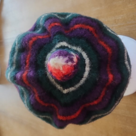 BARBARA  J STARR  VINTAGE WOOL BERET - Picture 4 of 10